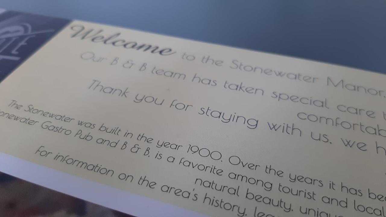Stonewater Manor B&B Gananoque Esterno foto